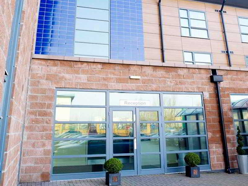 Holiday Inn Manchester - Central Park, An Ihg Hotel Exterior photo