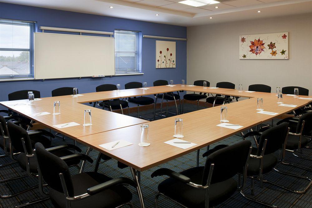 Holiday Inn Manchester - Central Park, An Ihg Hotel Facilities photo